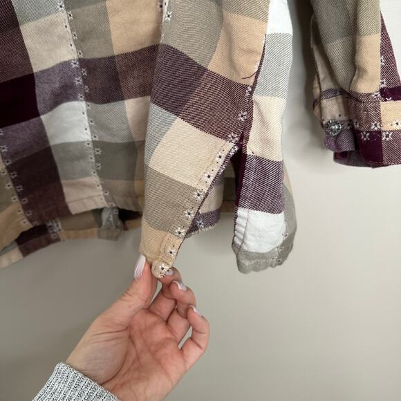 Hunter Run Women's Checkered floral embroidered flannel flower metal buttons XL - Picture 8 of 8